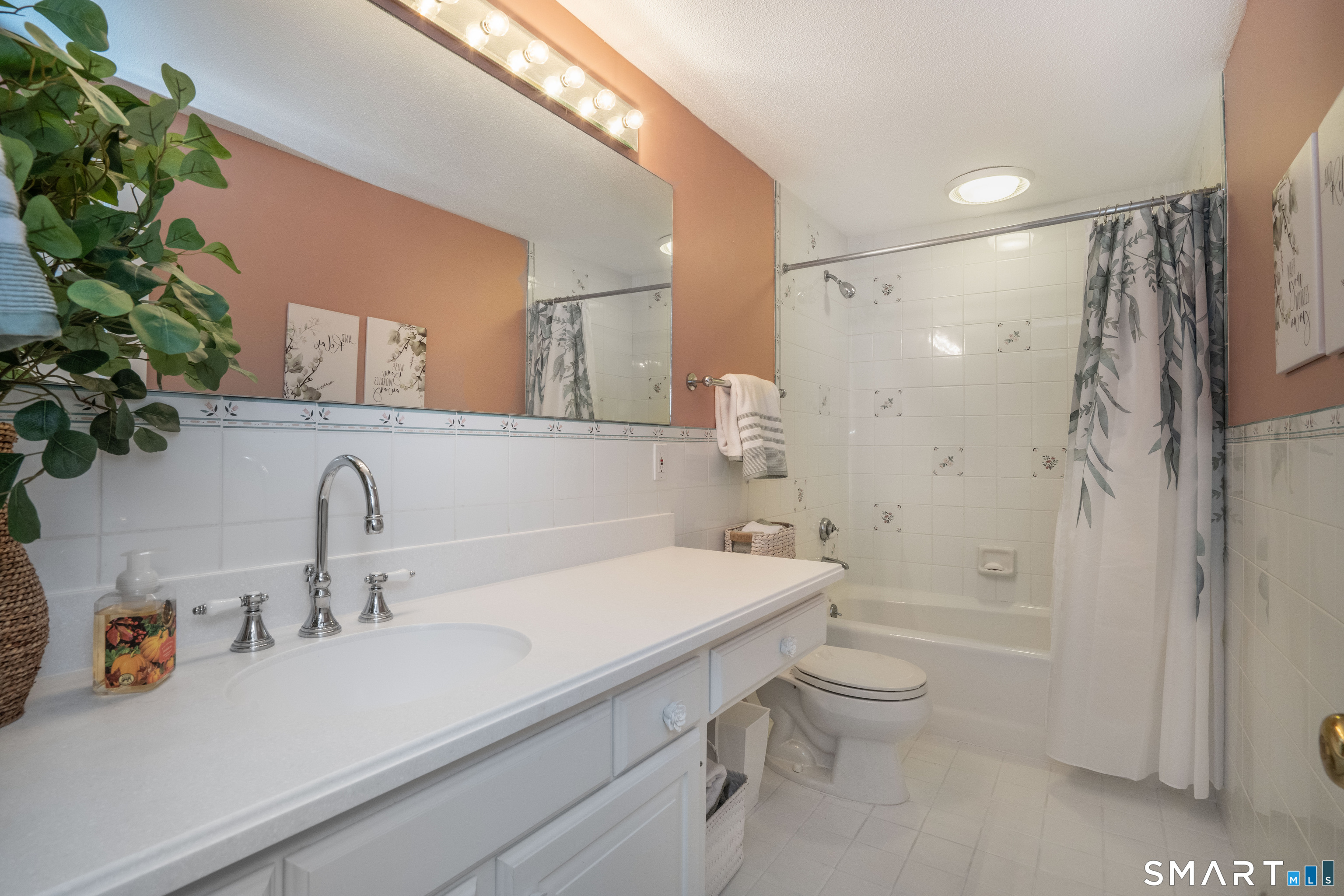 4 Manor Lane West Hartford CT 06107