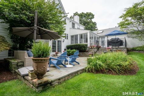 4 Manor Lane West Hartford CT 06107