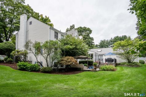 4 Manor Lane West Hartford CT 06107