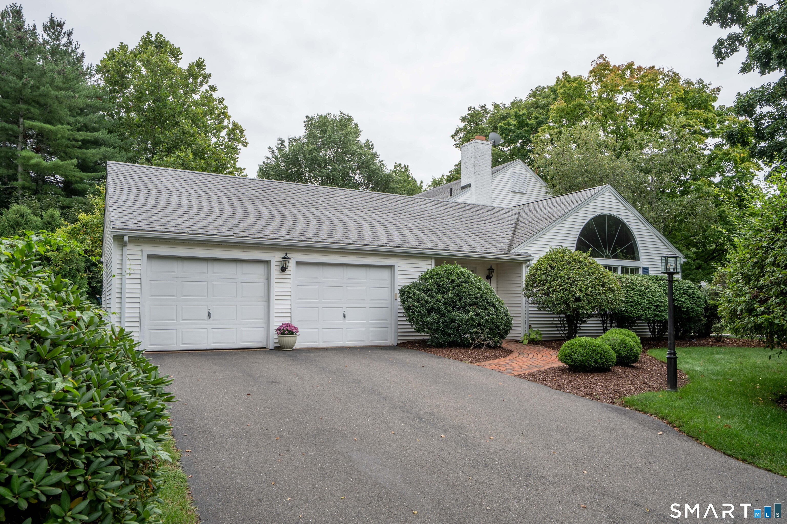 4 Manor Lane West Hartford CT 06107