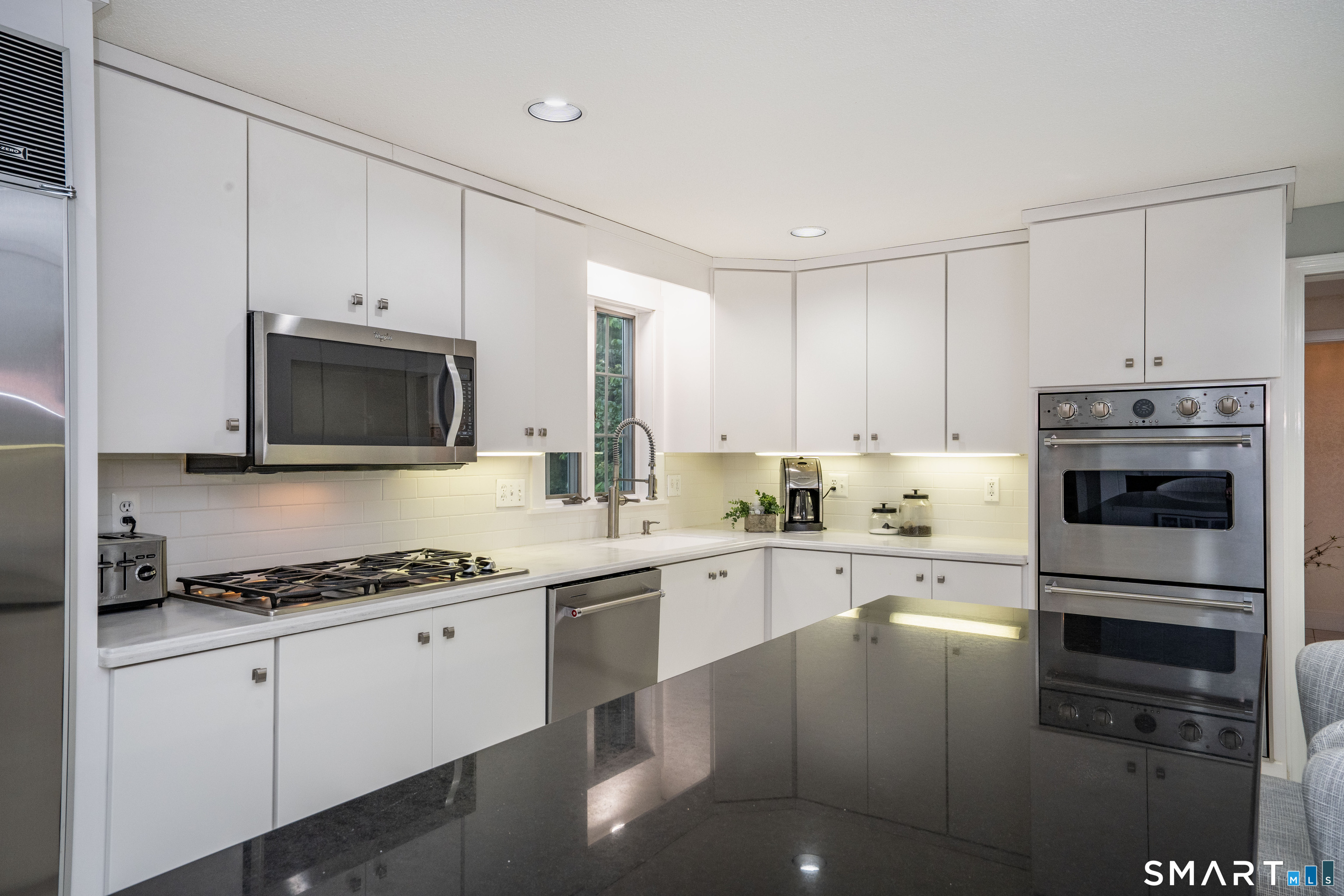 4 Manor Lane West Hartford CT 06107