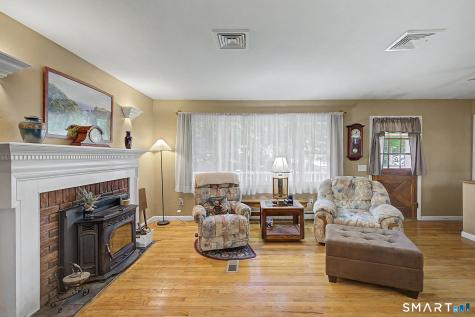 184 Franklin St Extension Danbury CT 06811