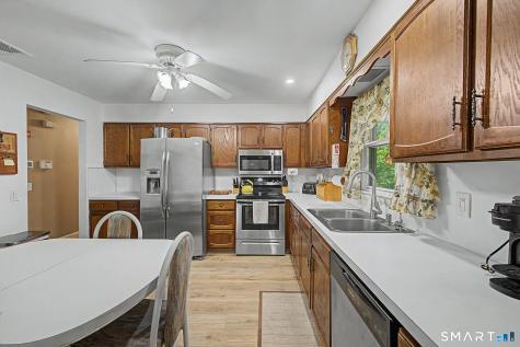 184 Franklin St Extension Danbury CT 06811
