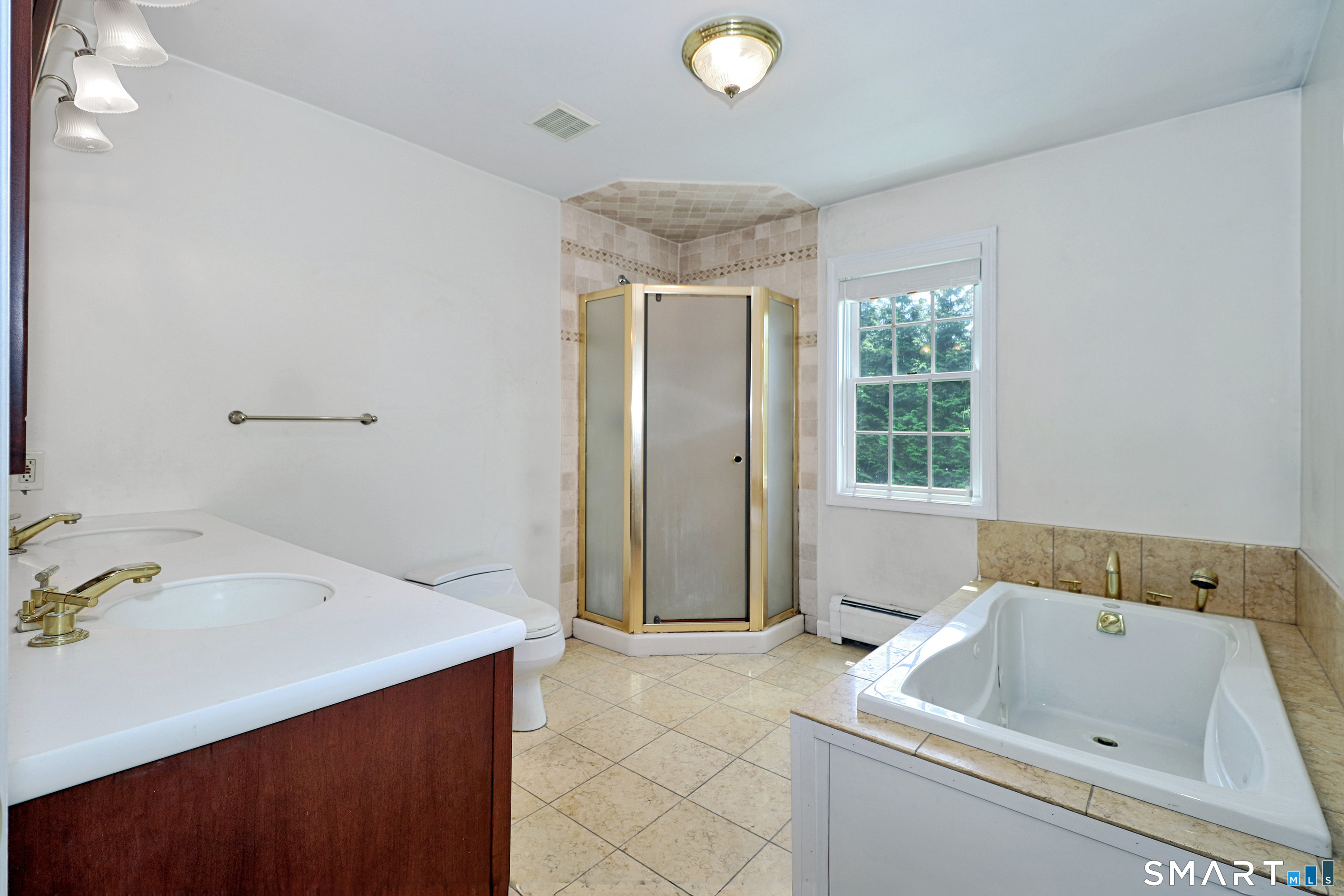 28 Brook Road Trumbull CT 06611