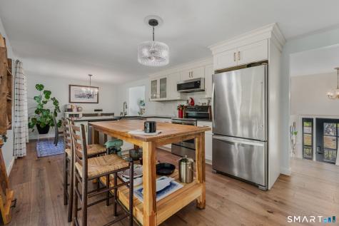6 Cross Drive Waterford CT 06385