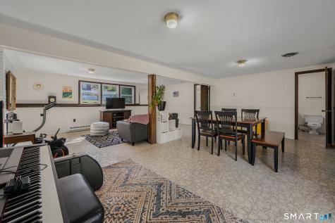 6 Cross Drive Waterford CT 06385