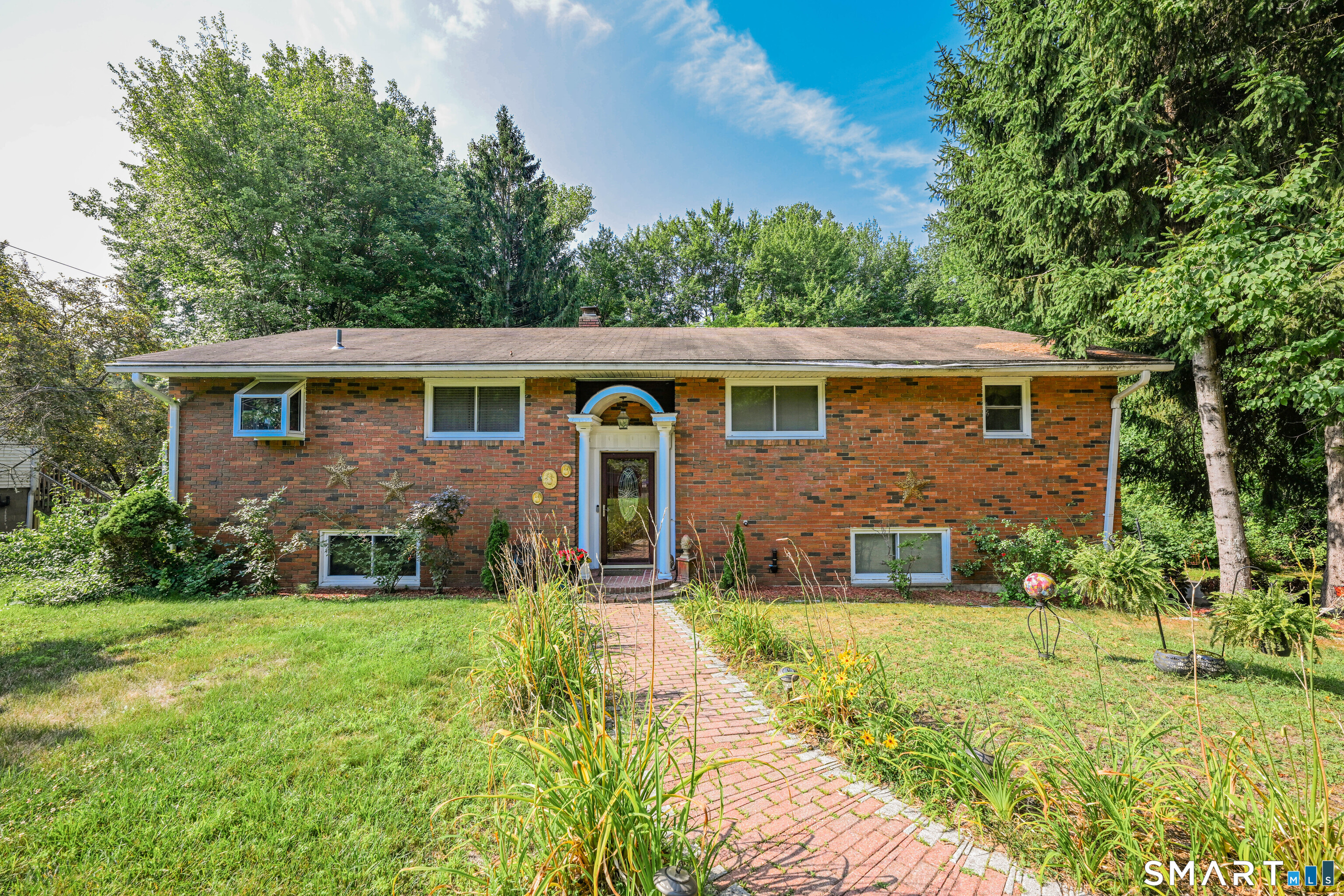 437 West Wolcott Avenue Windsor CT 06095
