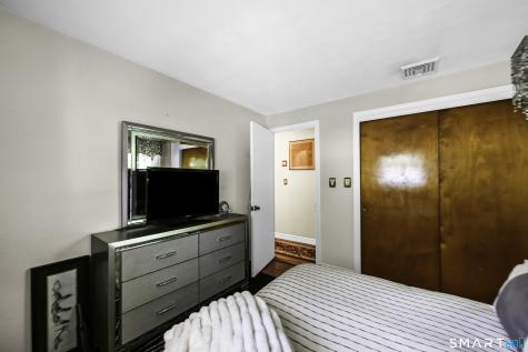437 West Wolcott Avenue Windsor CT 06095