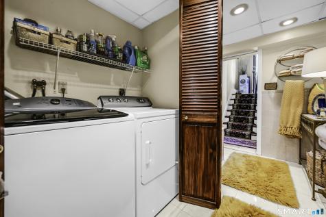 437 West Wolcott Avenue Windsor CT 06095