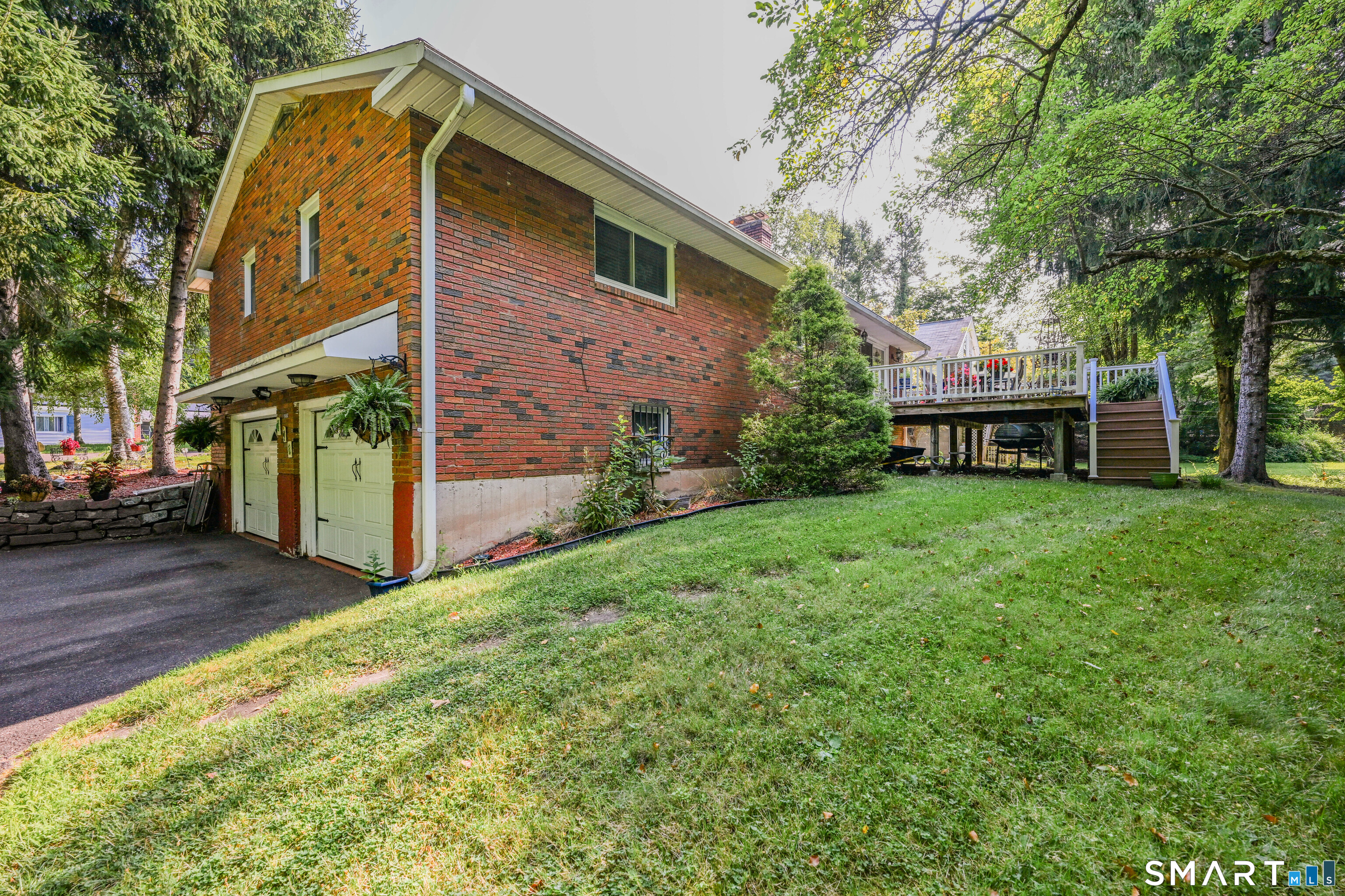 437 West Wolcott Avenue Windsor CT 06095