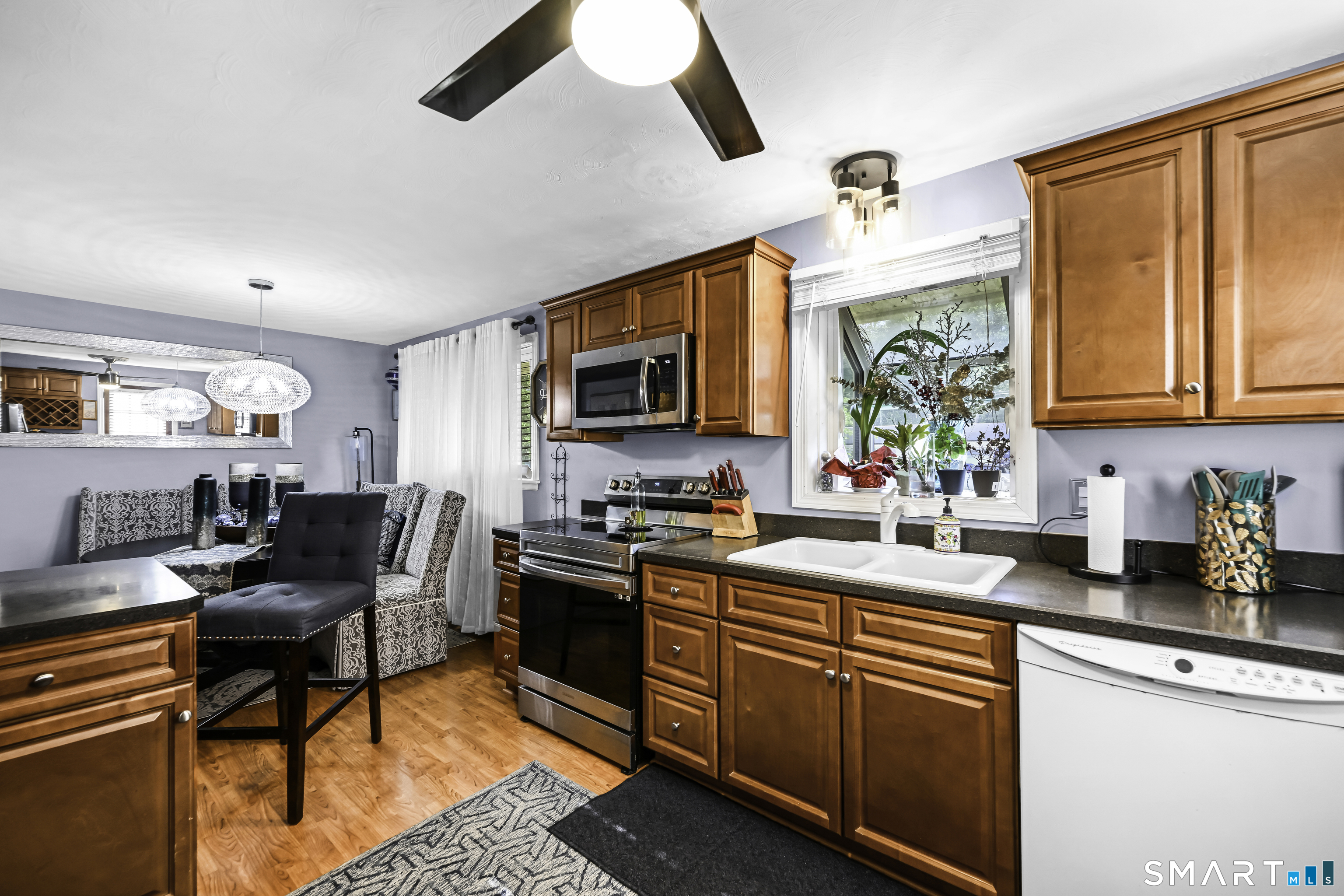 437 West Wolcott Avenue Windsor CT 06095