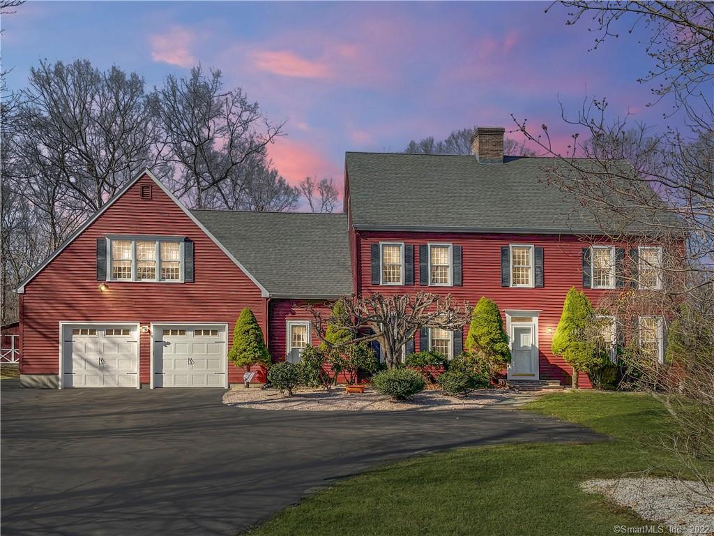 11 Laurel Cliffs Road Guilford CT 06437