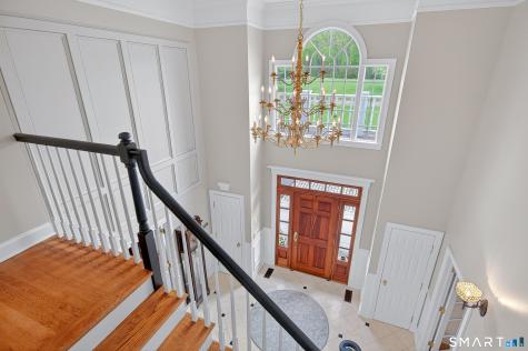 16 Farm Meadow Road Newtown CT 06470