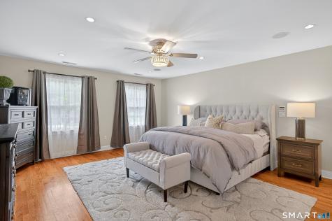16 Farm Meadow Road Newtown CT 06470