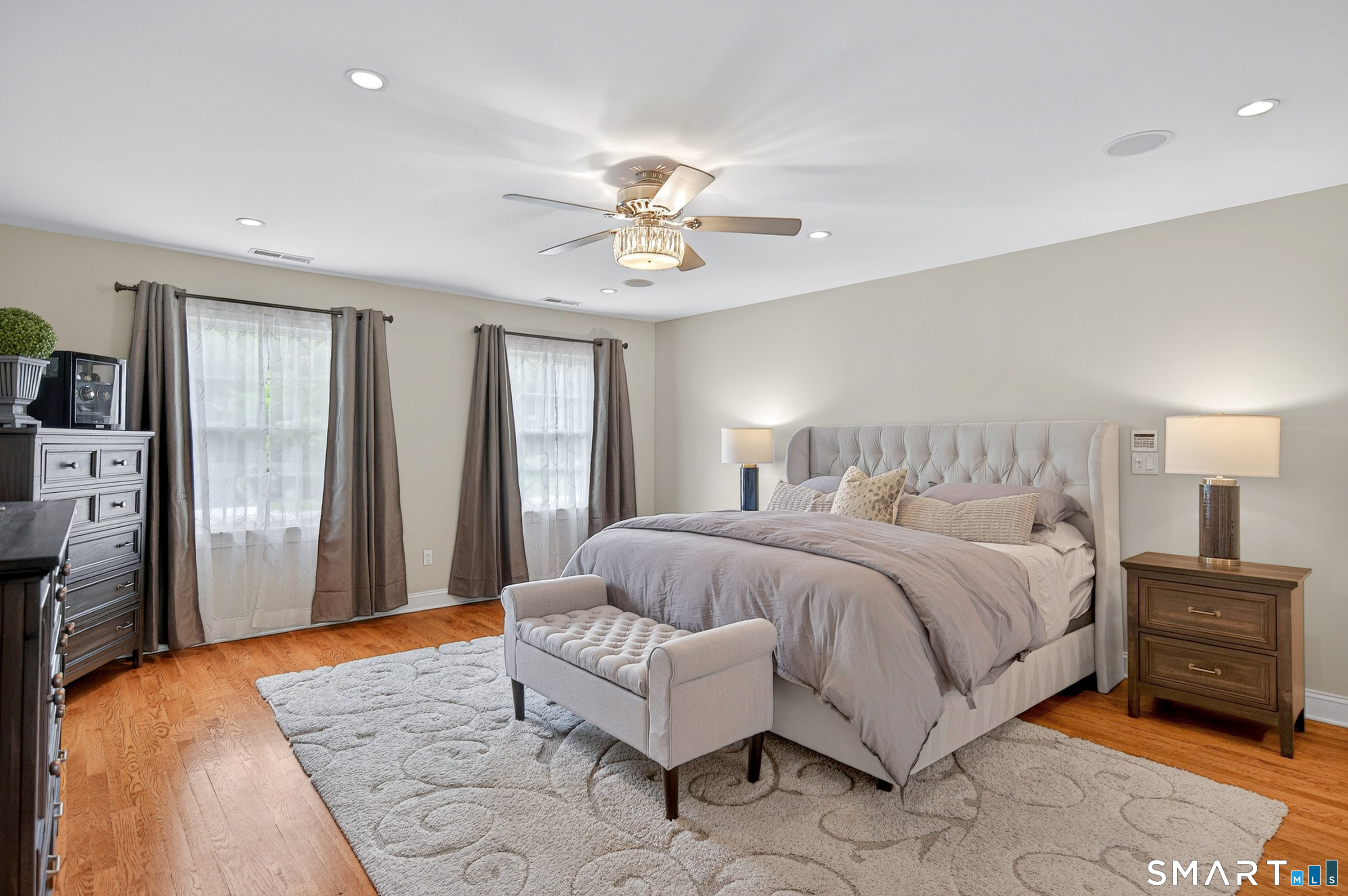 16 Farm Meadow Road Newtown CT 06470