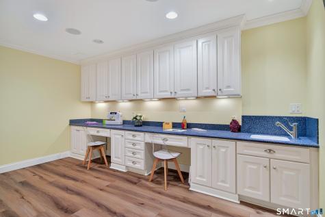 16 Farm Meadow Road Newtown CT 06470