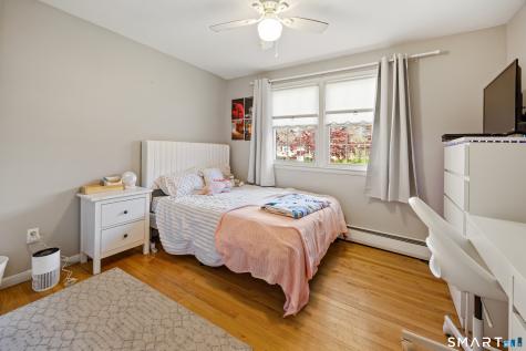 10 Brightwood Lane Branford CT 06405