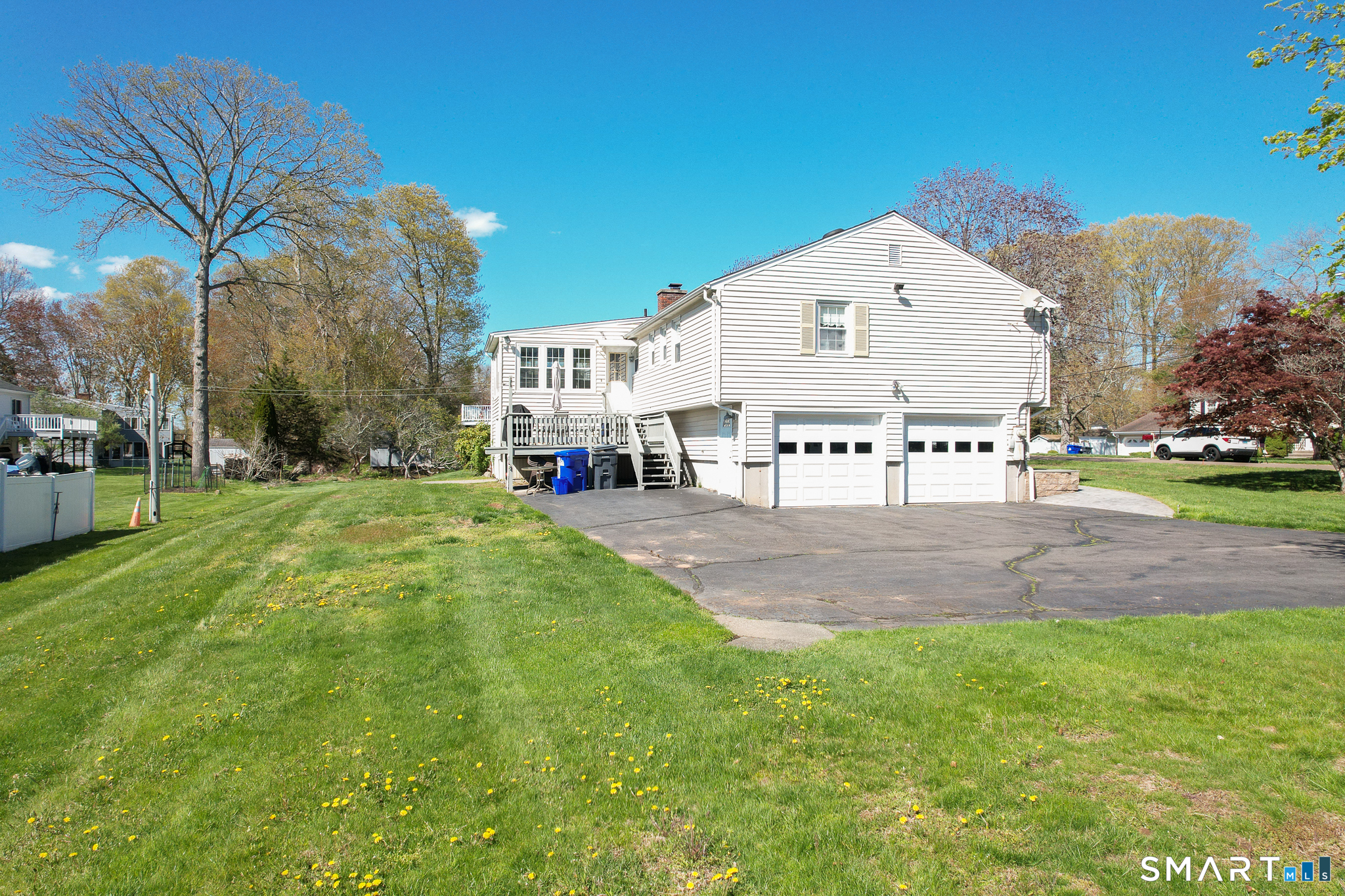 10 Brightwood Lane Branford CT 06405