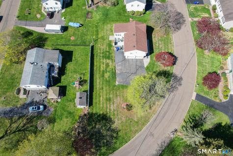 10 Brightwood Lane Branford CT 06405