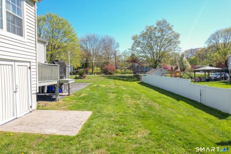 10 Brightwood Lane Branford CT 06405