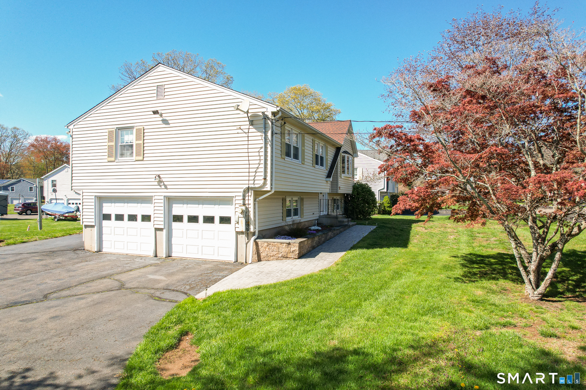 10 Brightwood Lane Branford CT 06405