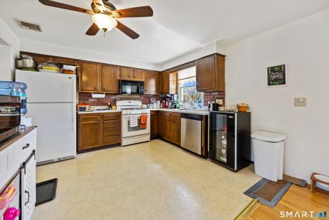 10 Brightwood Lane Branford CT 06405