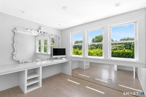 10 Horace Court Fairfield CT 06824