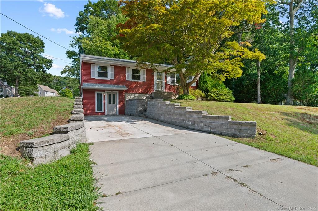 72 Lovers Lane East Lyme CT 06333