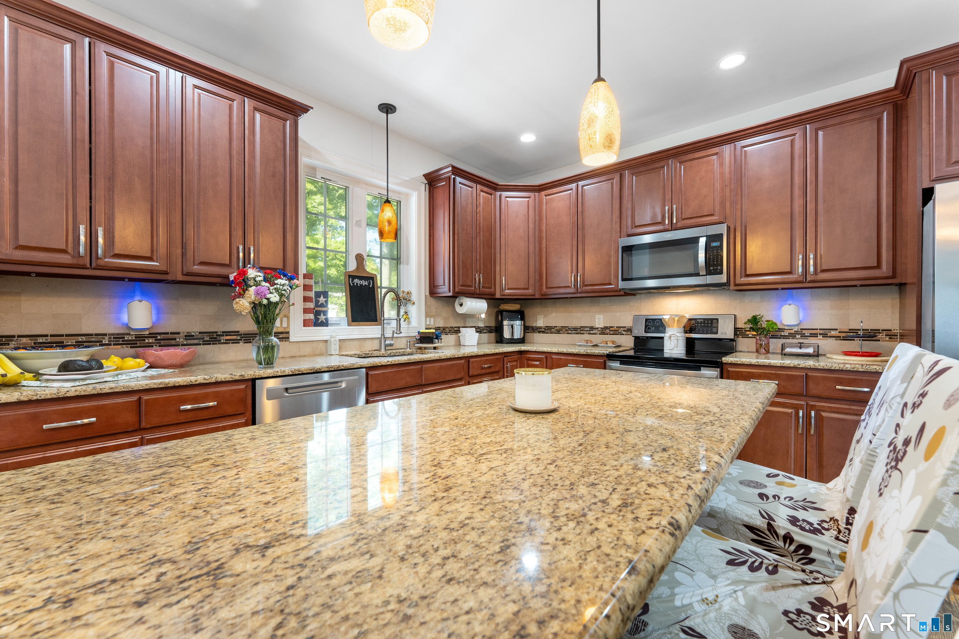 261 Spring Road North Haven CT 06473
