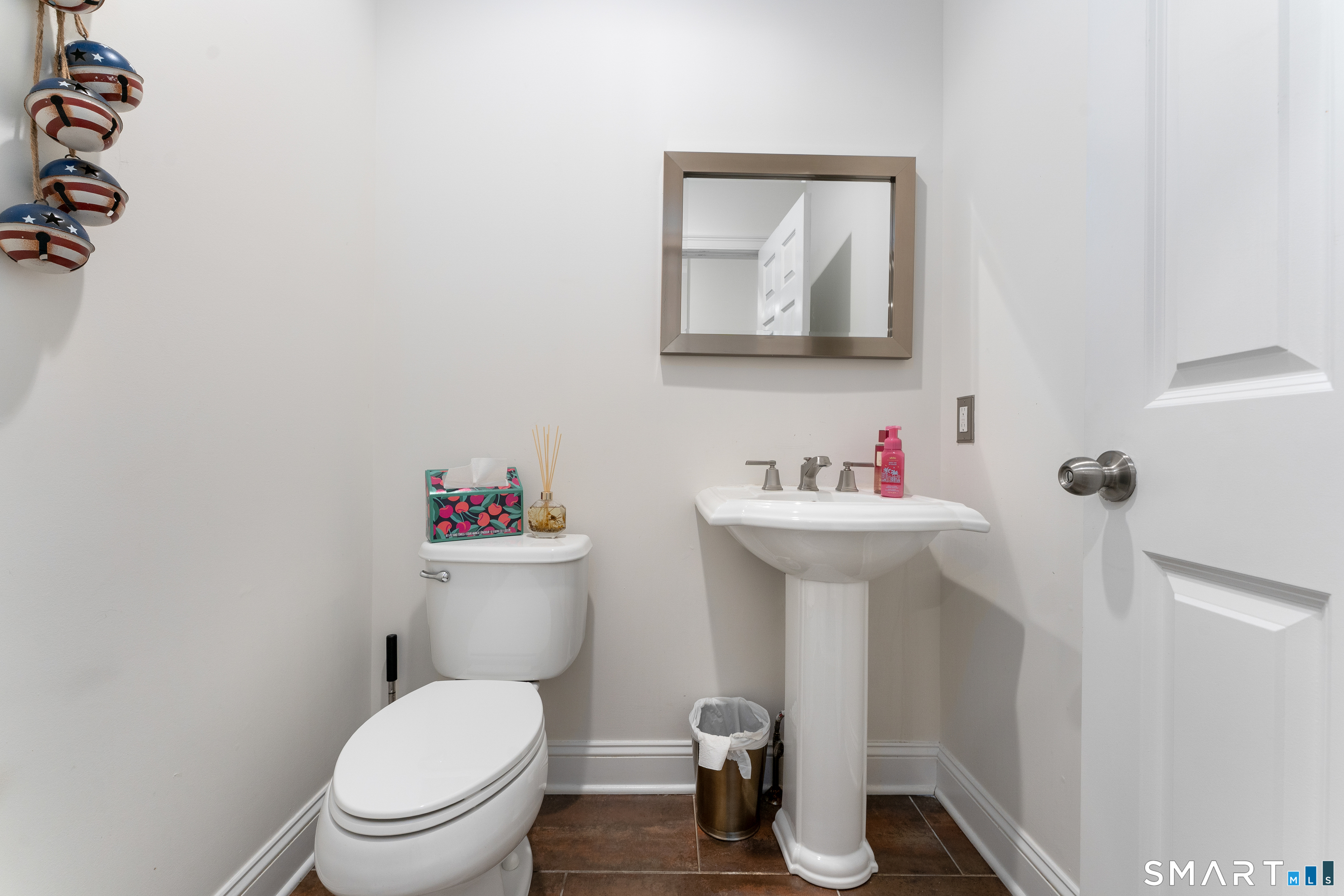 261 Spring Road North Haven CT 06473