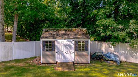 261 Spring Road North Haven CT 06473