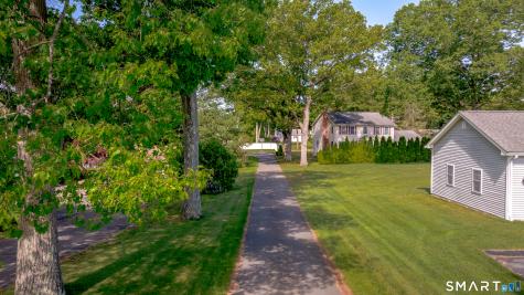 261 Spring Road North Haven CT 06473