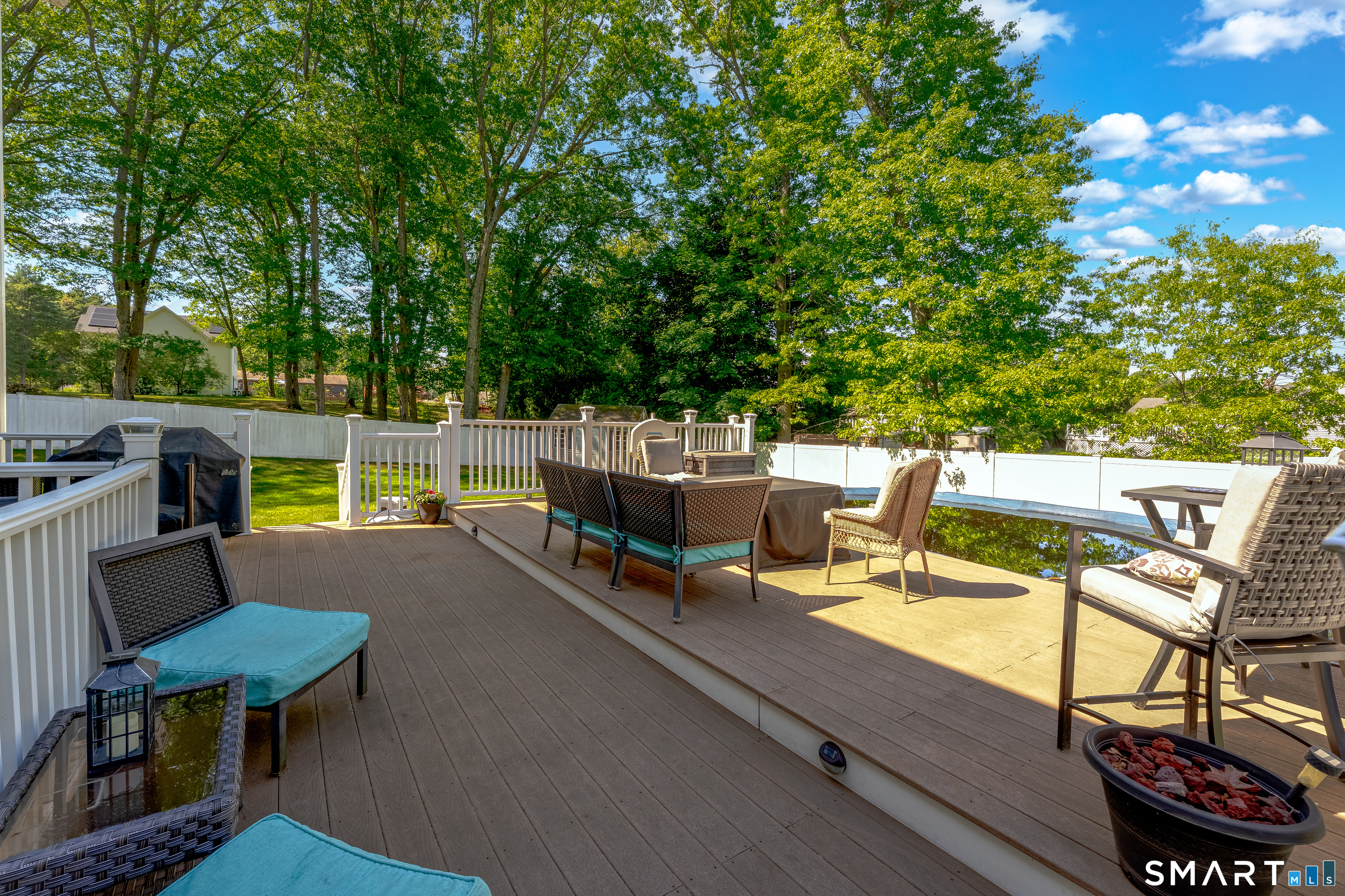 261 Spring Road North Haven CT 06473
