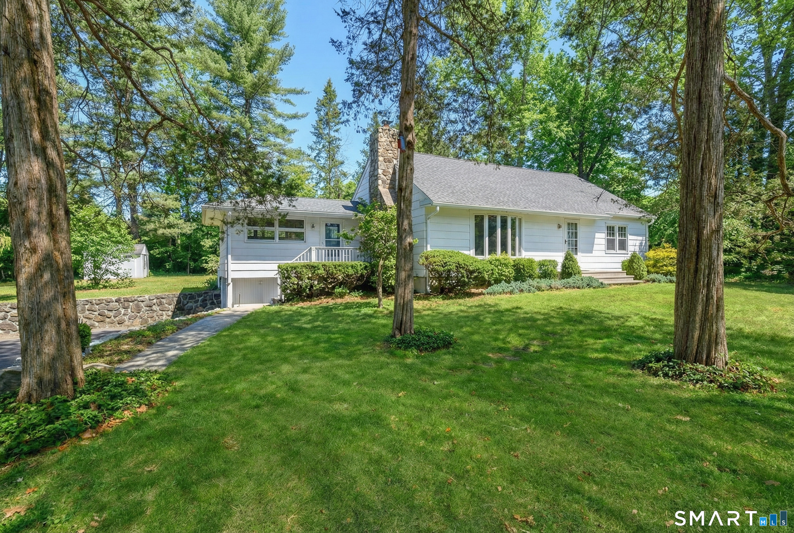 8 Gregory Drive New Milford CT 06776