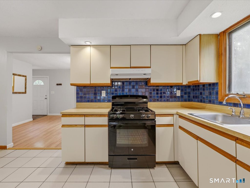 6 Sunnyside Avenue Hamden CT 06518
