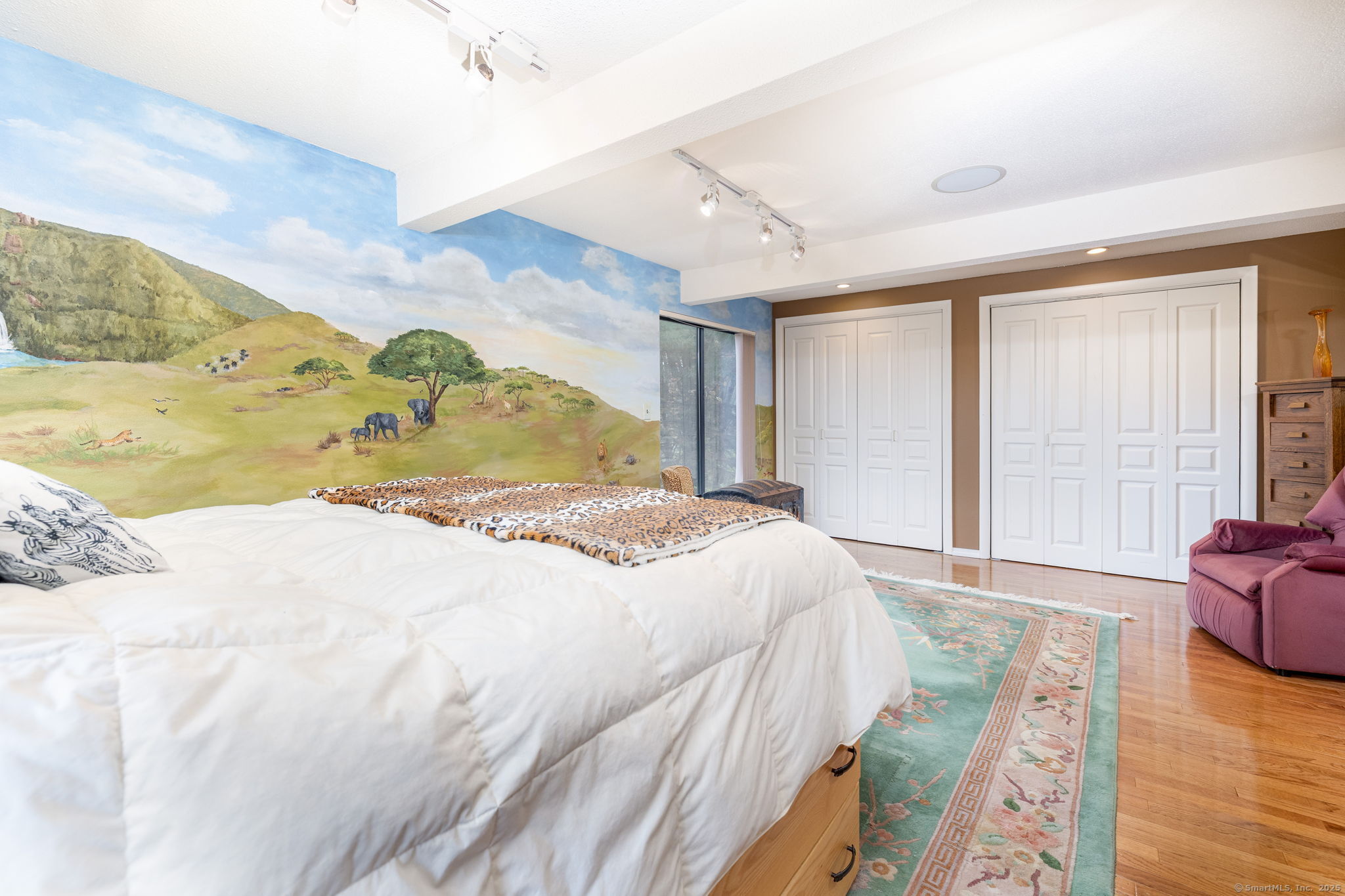 2 Highland Square Avon CT 06001