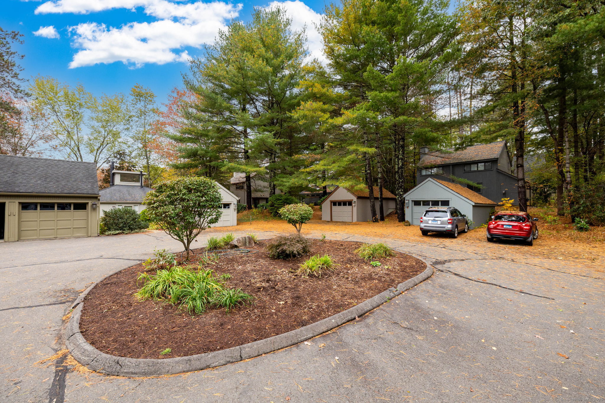 2 Highland Square Avon CT 06001