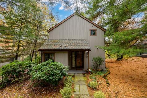 2 Highland Square Avon CT 06001