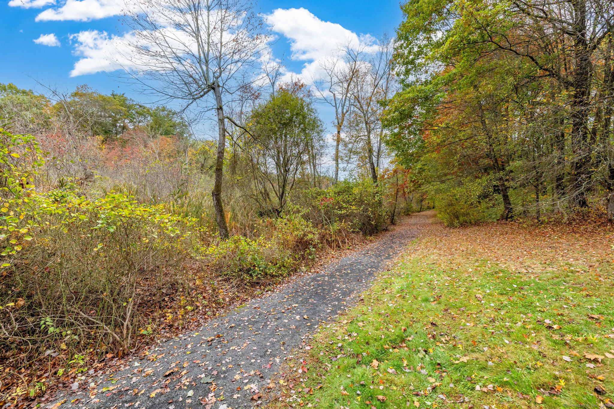 2 Highland Square Avon CT 06001