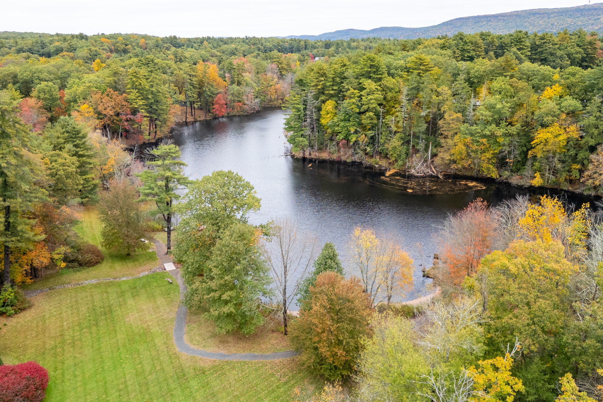 2 Highland Square Avon CT 06001