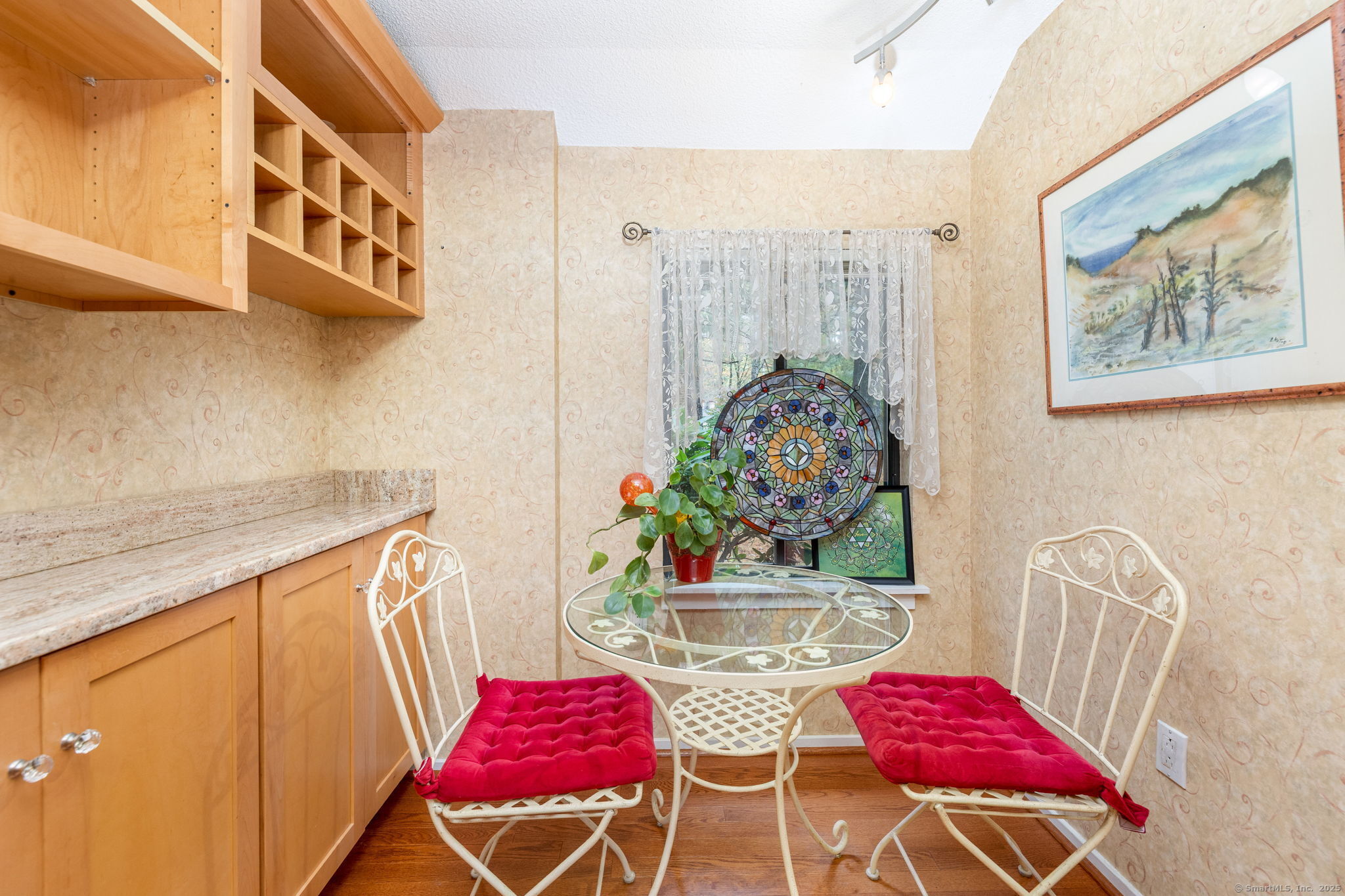 2 Highland Square Avon CT 06001