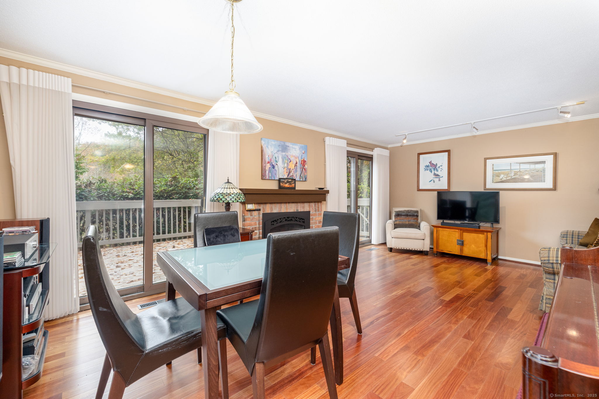 2 Highland Square Avon CT 06001