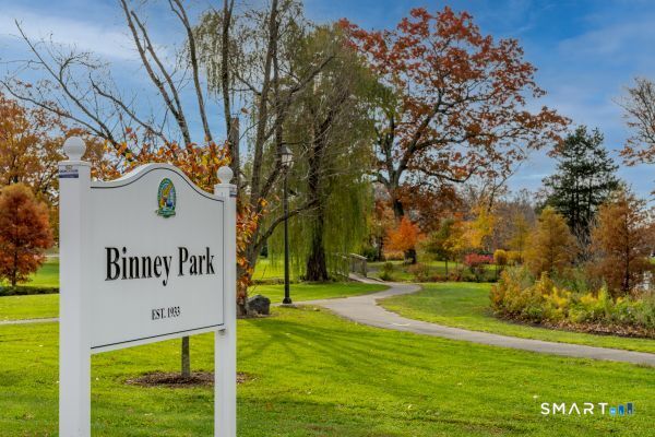 37 Midbrook Lane Greenwich CT 06870