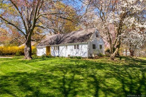 4 Nettleton Avenue Newtown CT 06470