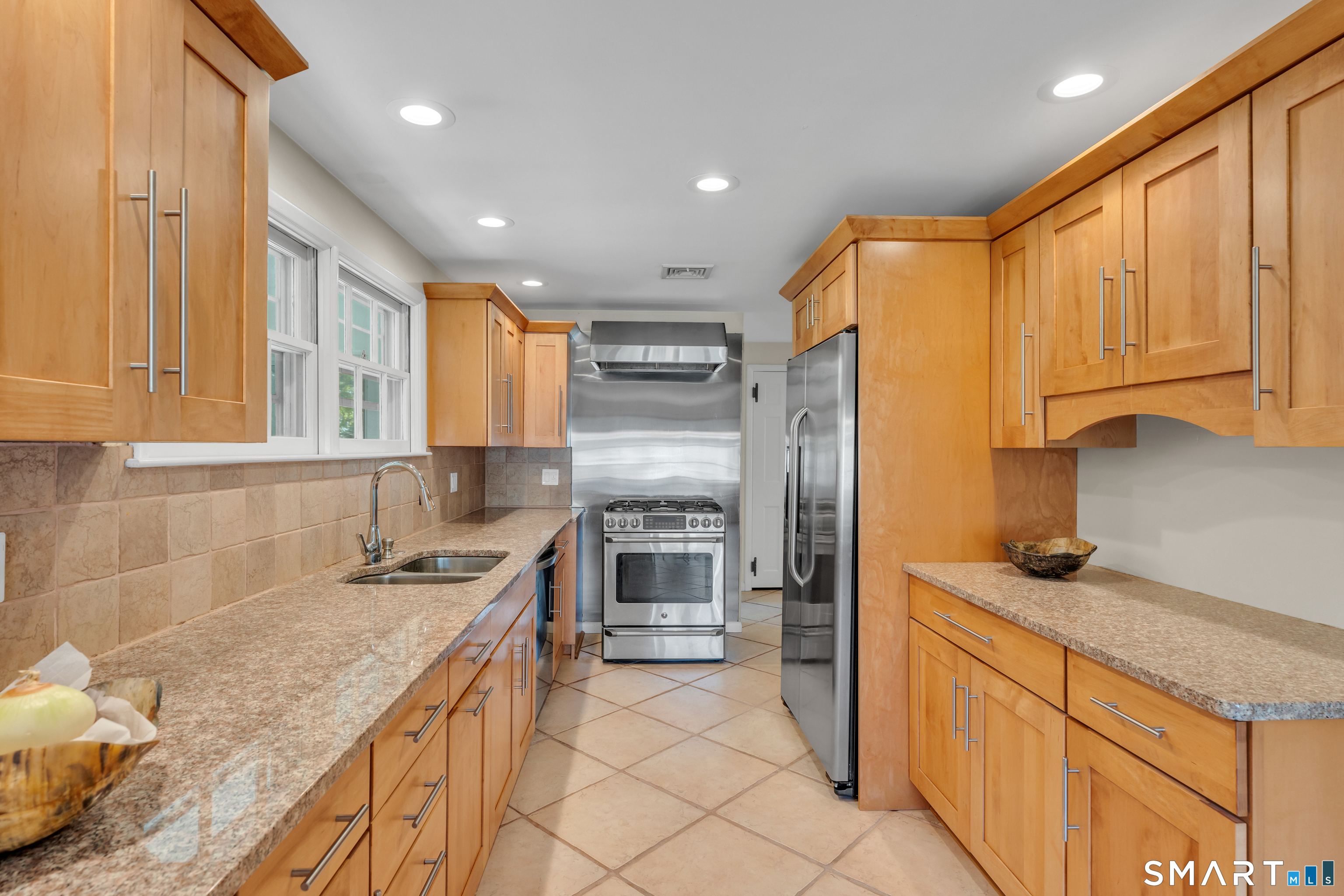 1085 Dunbar Hill Road Hamden CT 06514