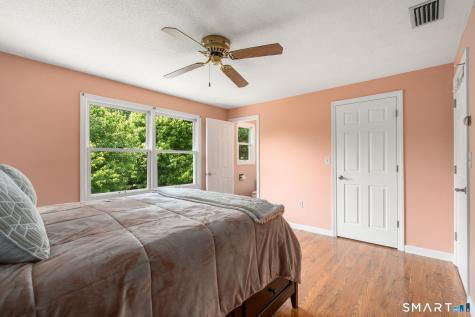 12 South Meadow Lane Enfield CT 06082