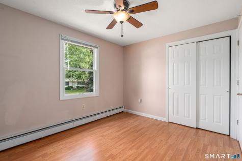 12 South Meadow Lane Enfield CT 06082
