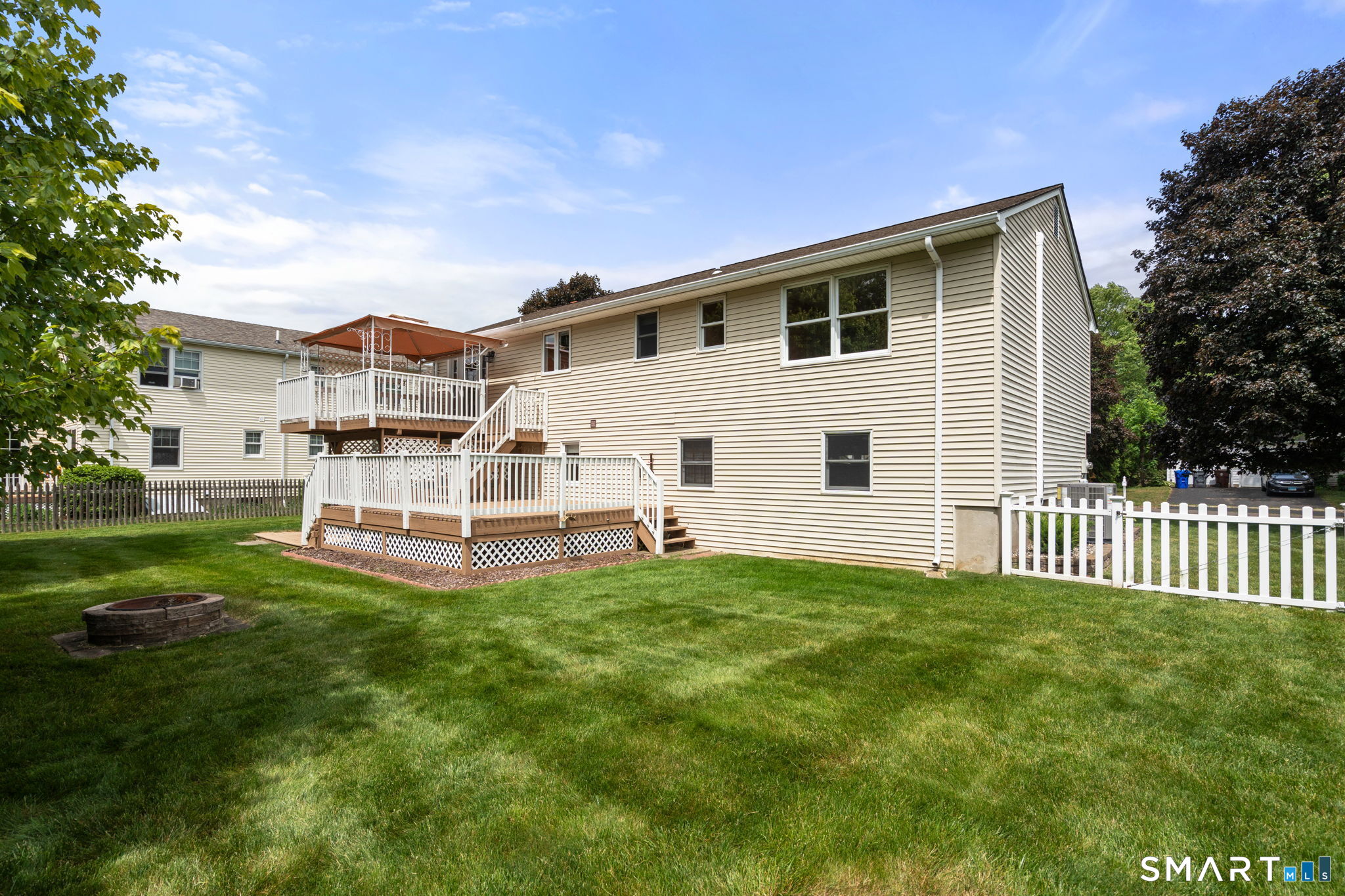 12 South Meadow Lane Enfield CT 06082