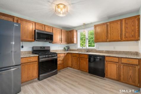 12 South Meadow Lane Enfield CT 06082