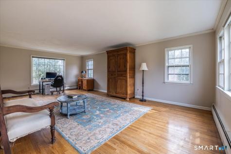 5 Mount Pleasant Road Newtown CT 06470